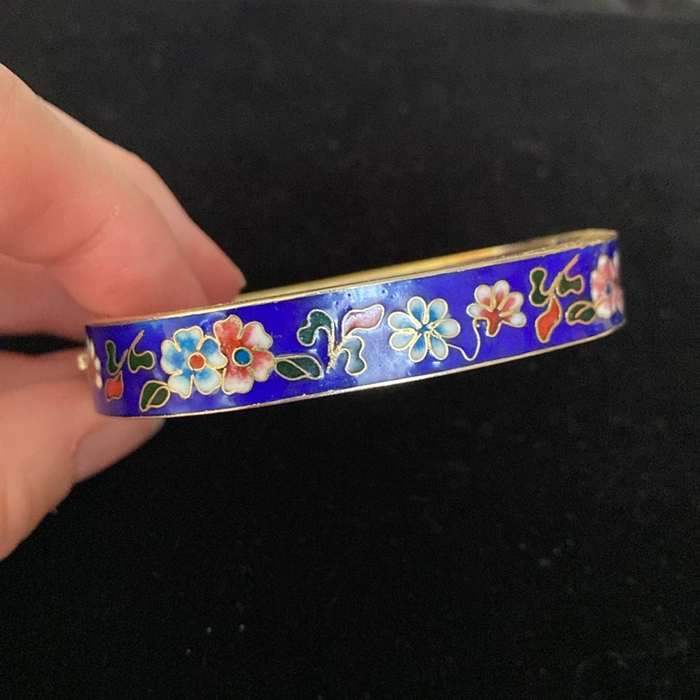 Cloisonné bangle bracelet. Hinged with secure click in lock. Thick and beautiful